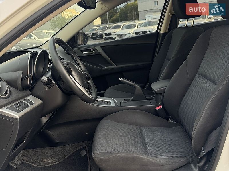 Седан Mazda 3 2010 в Дніпрі фото 6 Седан Mazda 3 2010 в Дніпрі