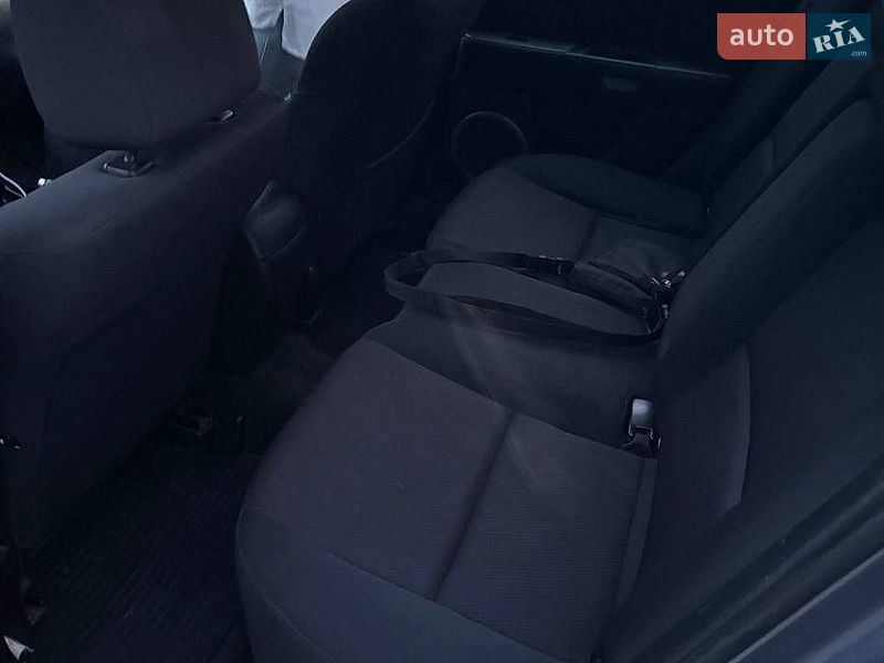 Хэтчбек Mazda 3 2006 в Львове