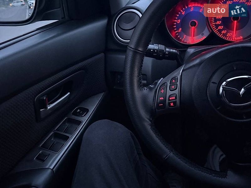 Хэтчбек Mazda 3 2006 в Львове