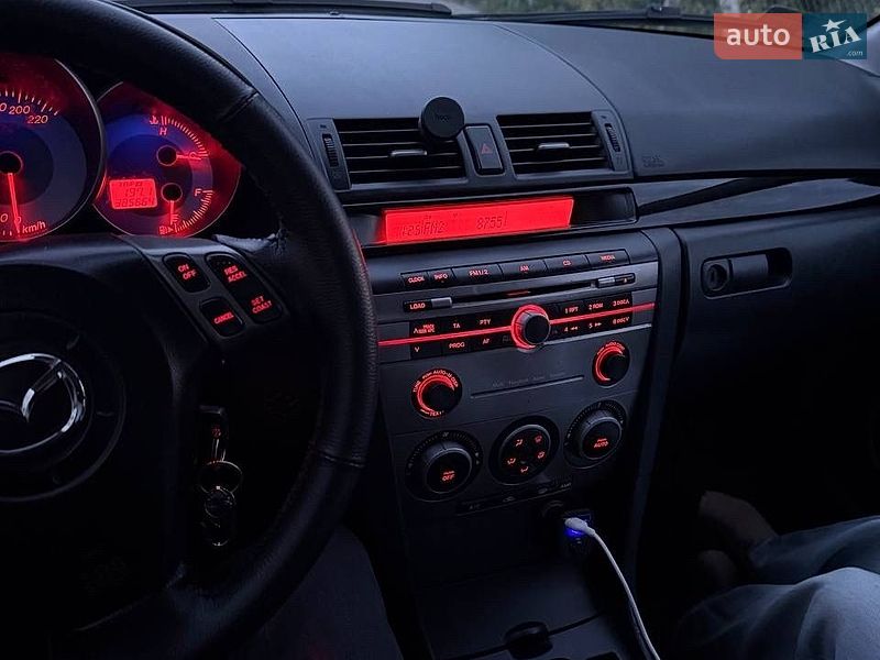 Хэтчбек Mazda 3 2006 в Львове