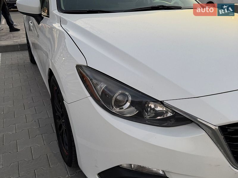 Седан Mazda 3 2015 в Києві