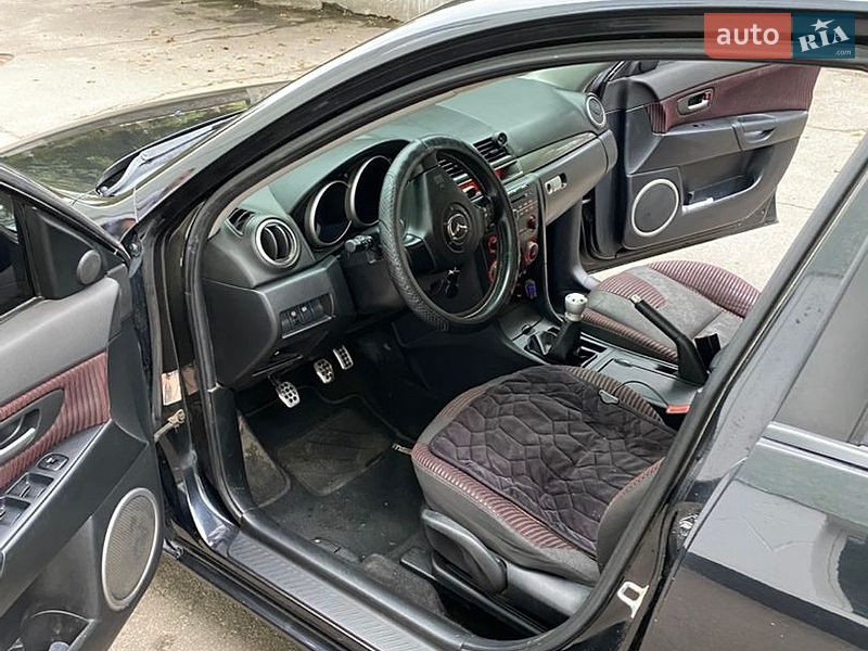 Хэтчбек Mazda 3 2003 в Заре
