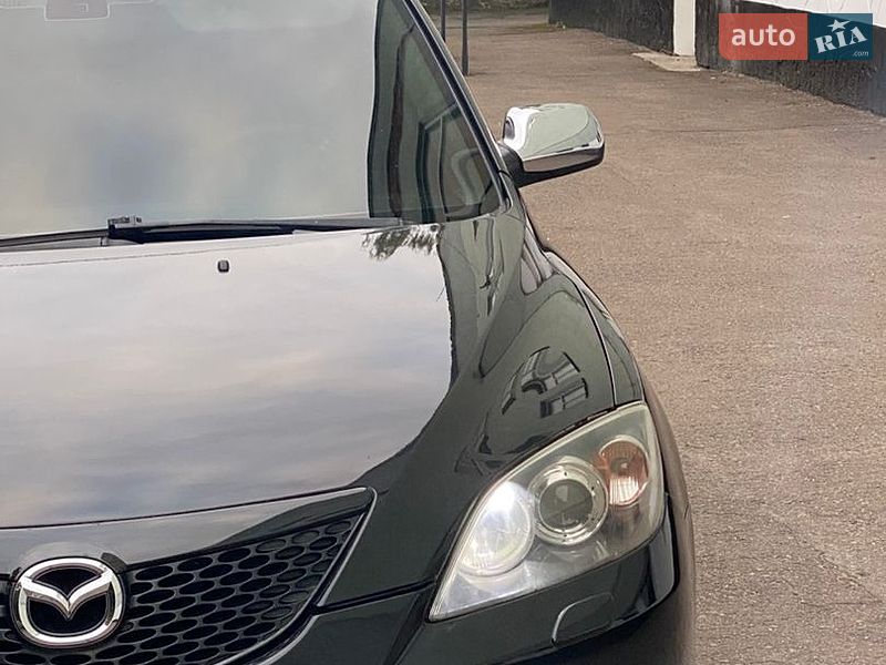 Хэтчбек Mazda 3 2003 в Заре