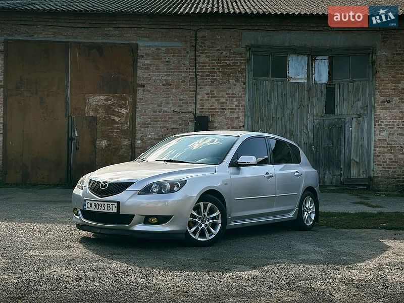 Хетчбек Mazda 3 2003 в Корсунь-Шевченківському