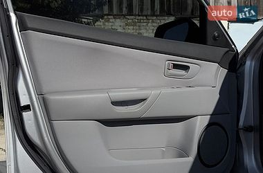Хэтчбек Mazda 3 2003 в Корсуне-Шевченковском