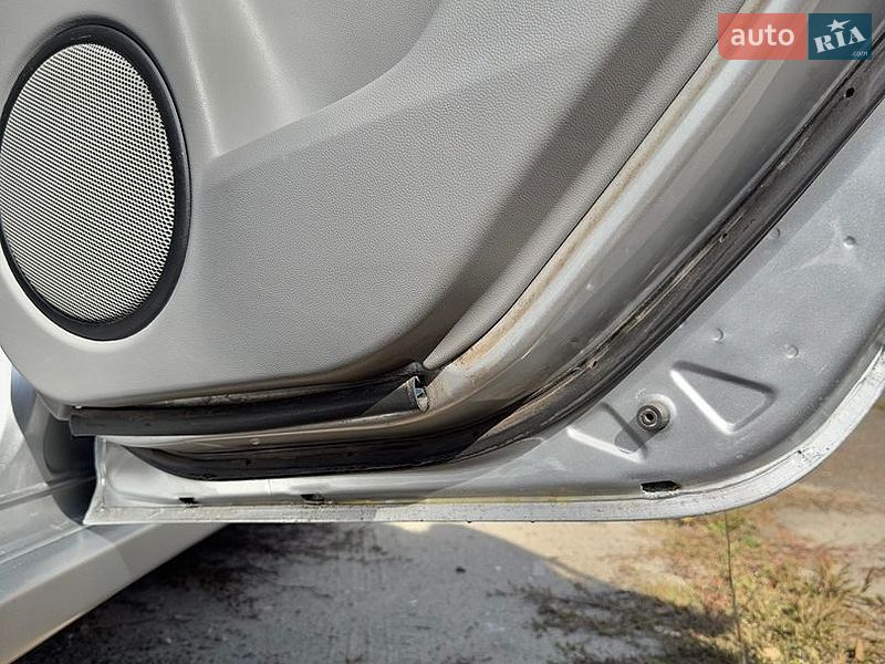 Хэтчбек Mazda 3 2003 в Корсуне-Шевченковском