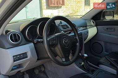 Хетчбек Mazda 3 2003 в Корсунь-Шевченківському