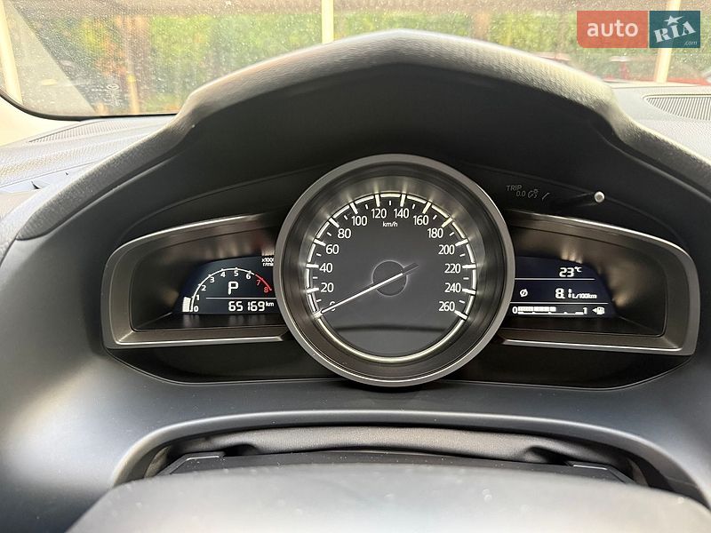 Седан Mazda 3 2017 в Днепре