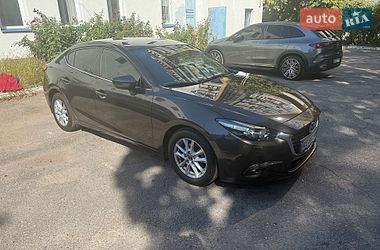 Седан Mazda 3 2017 в Днепре