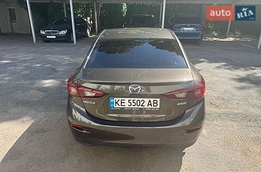 Седан Mazda 3 2017 в Днепре
