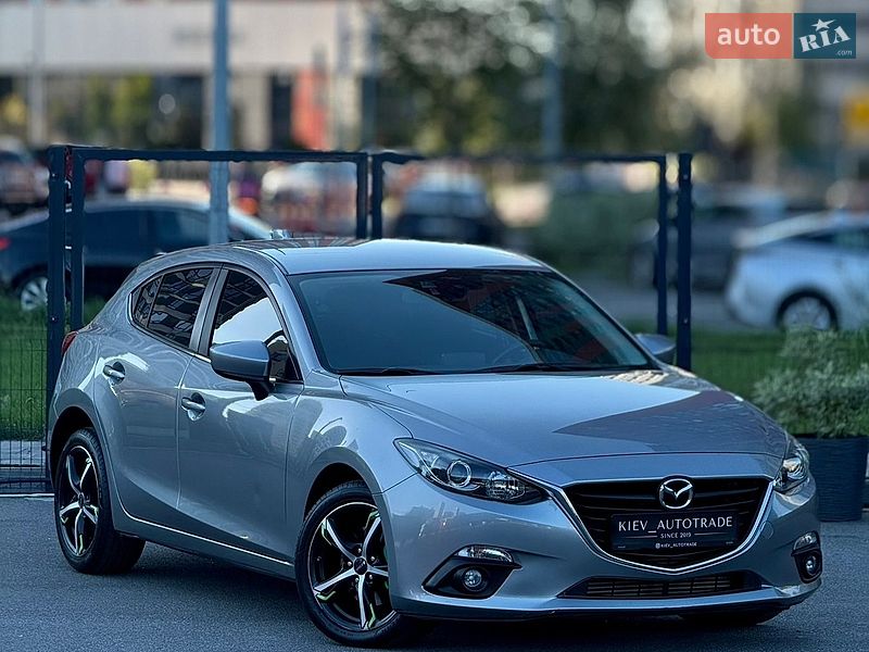 Хэтчбек Mazda 3 2013 в Киеве