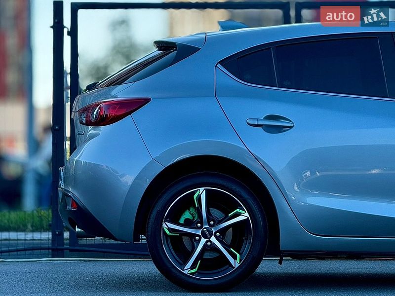 Хэтчбек Mazda 3 2013 в Киеве
