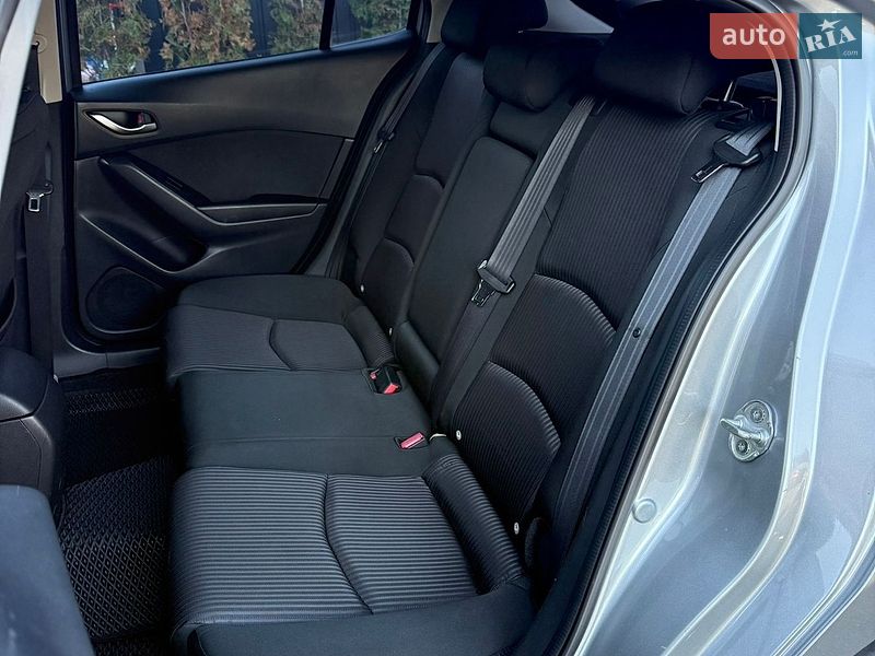 Хэтчбек Mazda 3 2013 в Киеве
