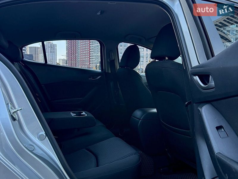 Хэтчбек Mazda 3 2013 в Киеве