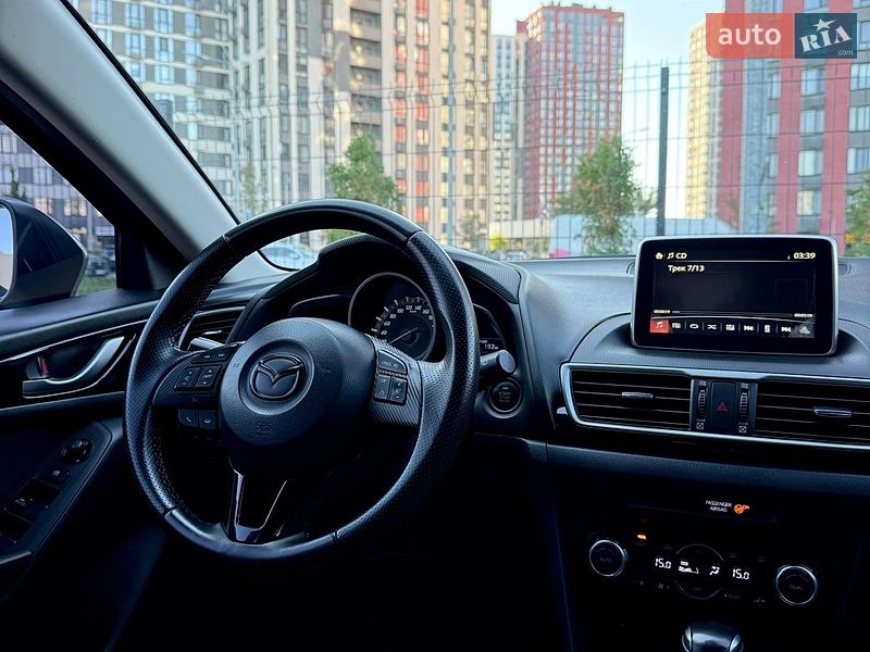 Хэтчбек Mazda 3 2013 в Киеве