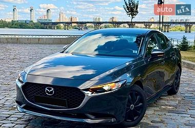 Седан Mazda 3 2021 в Киеве
