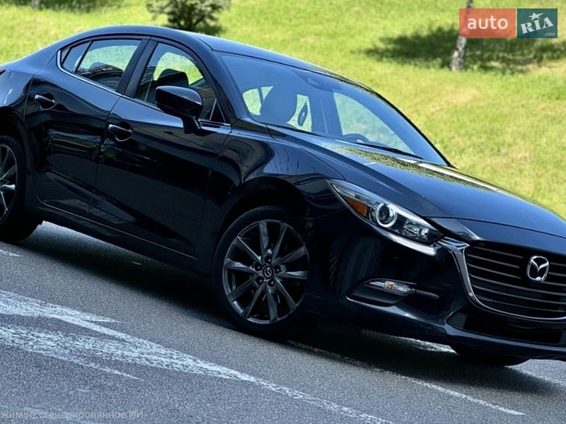 Седан Mazda 3 2018 в Киеве фото Седан Mazda 3 2018 в Киеве