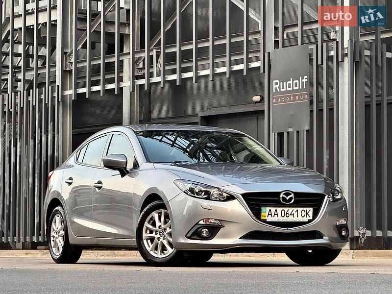 Mazda 3 2016