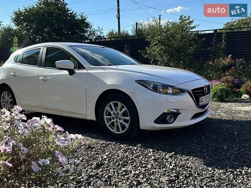 Mazda 3 2015