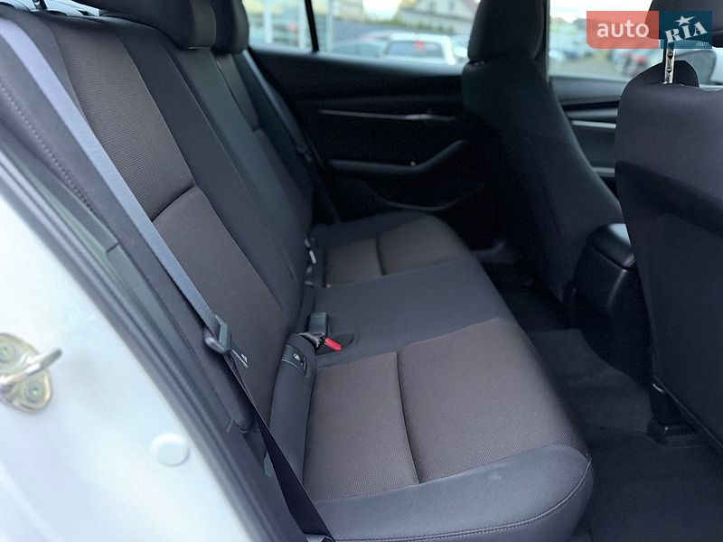 Седан Mazda 3 2024 в Луцке