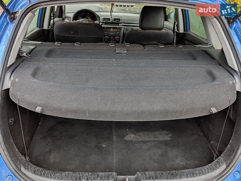Хетчбек Mazda 3 2003 в Ярмолинцях