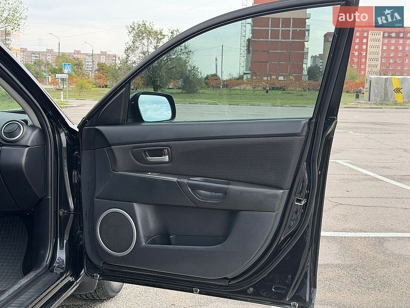 Седан Mazda 3 2008 в Запорожье