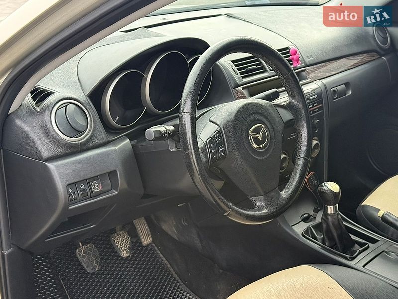 Седан Mazda 3 2006 в Ивано-Франковске