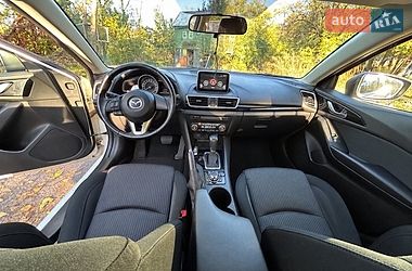 Седан Mazda 3 2016 в Києві