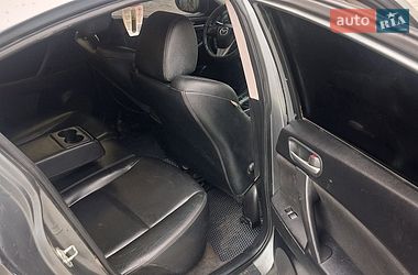 Седан Mazda 3 2011 в Ивано-Франковске