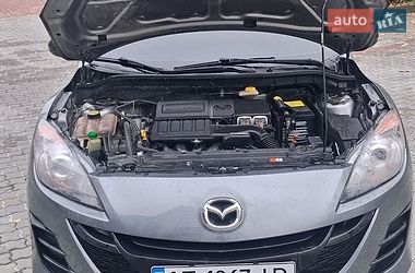 Седан Mazda 3 2011 в Ивано-Франковске