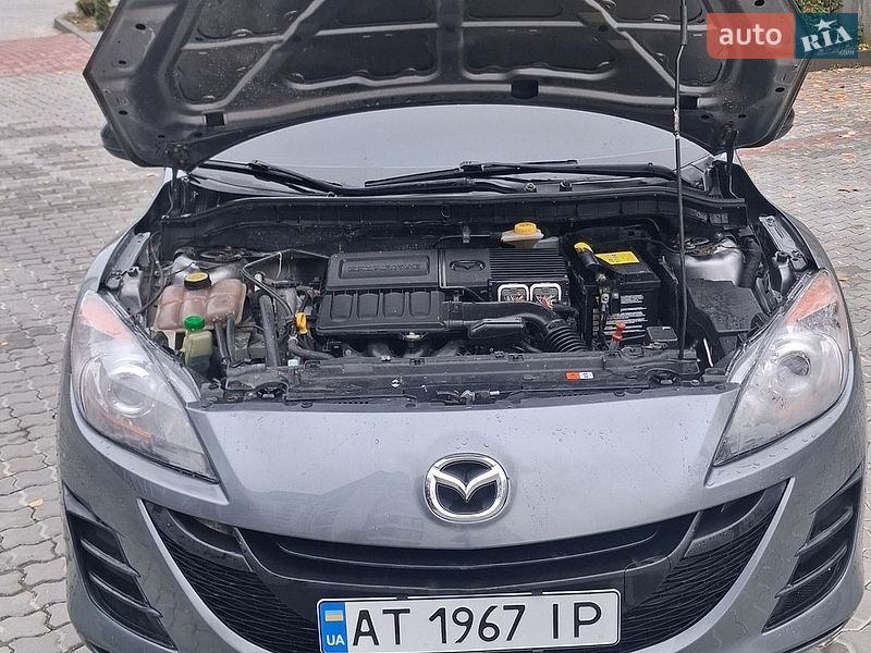 Седан Mazda 3 2011 в Ивано-Франковске