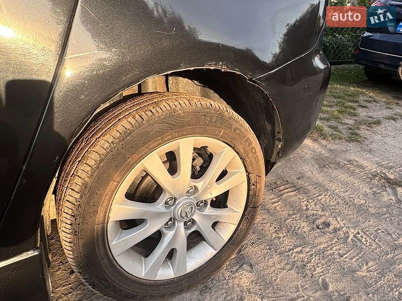 Седан Mazda 3 2007 в Рава-Русской