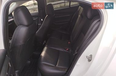 Седан Mazda 3 2019 в Дніпрі