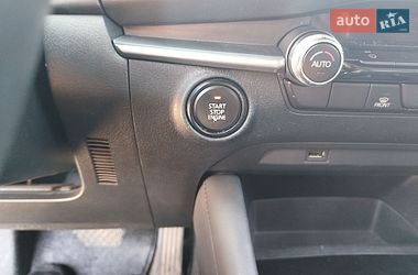 Седан Mazda 3 2019 в Дніпрі