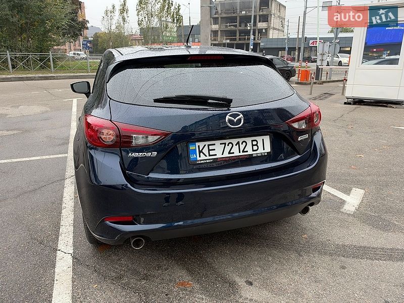 Хэтчбек Mazda 3 2018 в Днепре