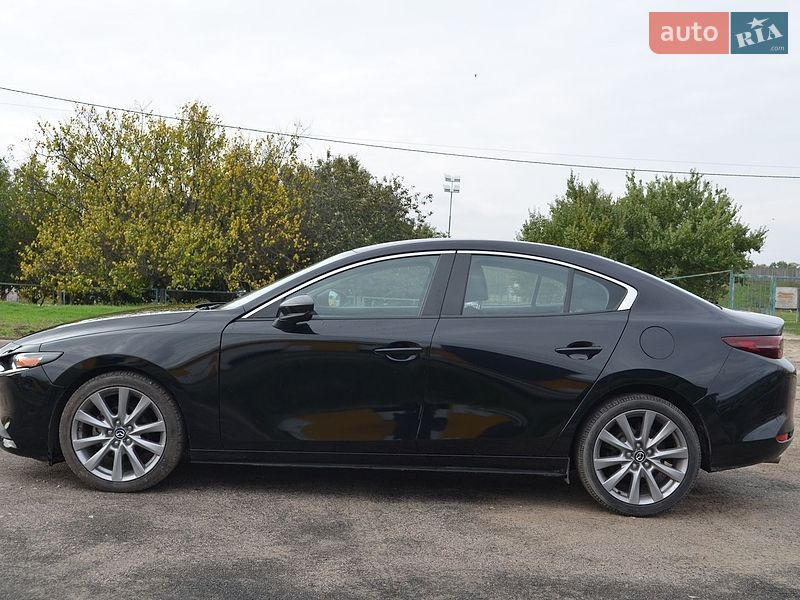 Седан Mazda 3 2021 в Черкасах