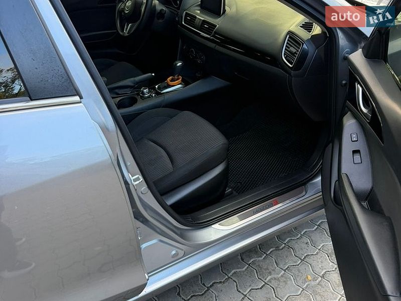 Хетчбек Mazda 3 2015 в Одесі