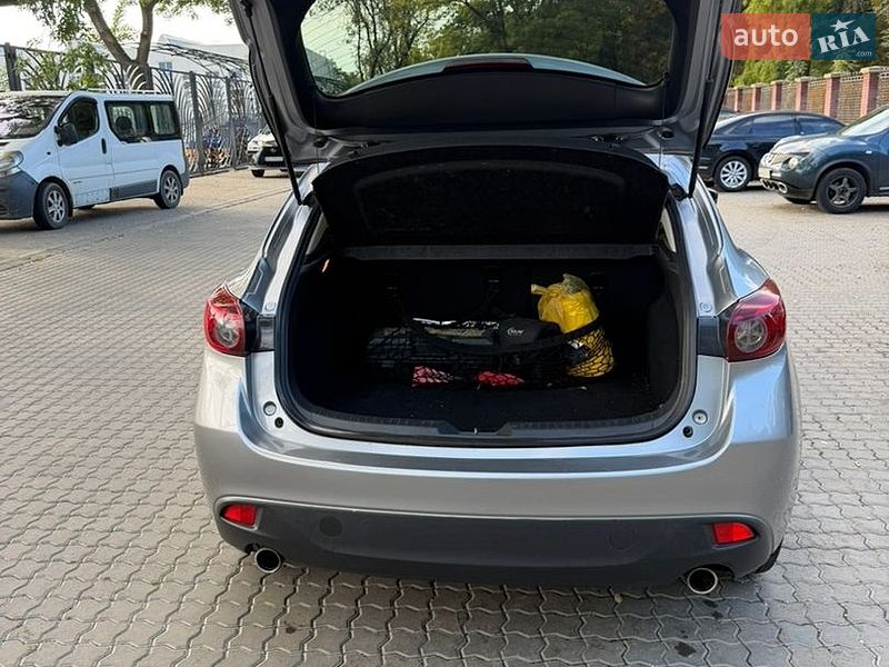 Хетчбек Mazda 3 2015 в Одесі