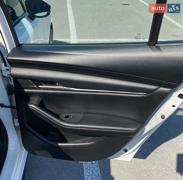 Седан Mazda 3 2023 в Каменец-Подольском