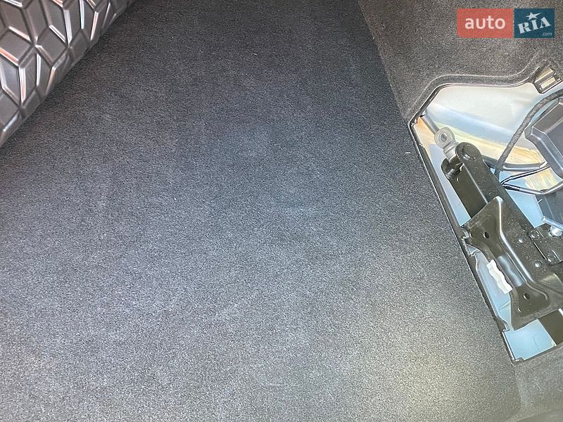 Седан Mazda 3 2023 в Каменец-Подольском