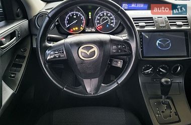 Седан Mazda 3 2011 в Черкасах