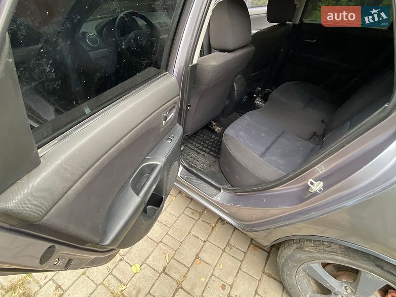 Хэтчбек Mazda 3 2003 в Киеве