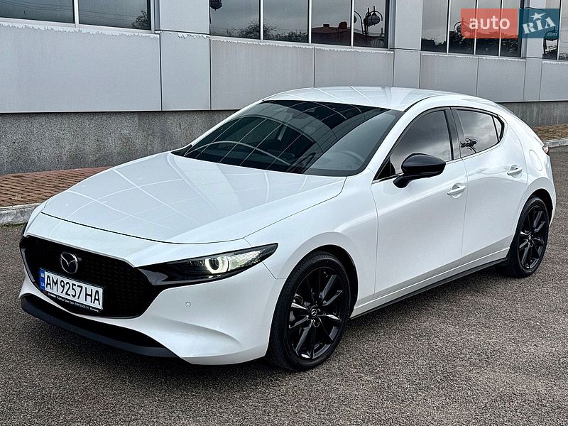 Хэтчбек Mazda 3 2021 в Киеве
