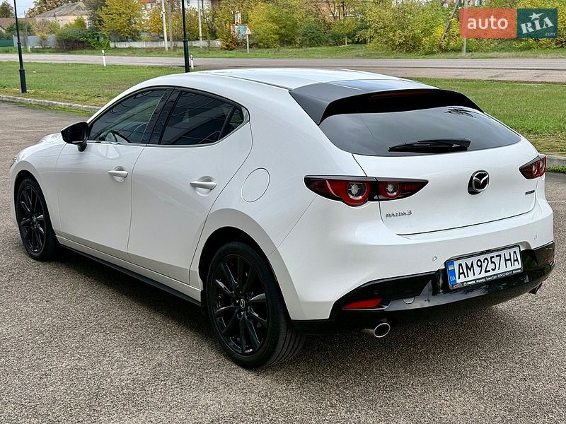 Хэтчбек Mazda 3 2021 в Киеве