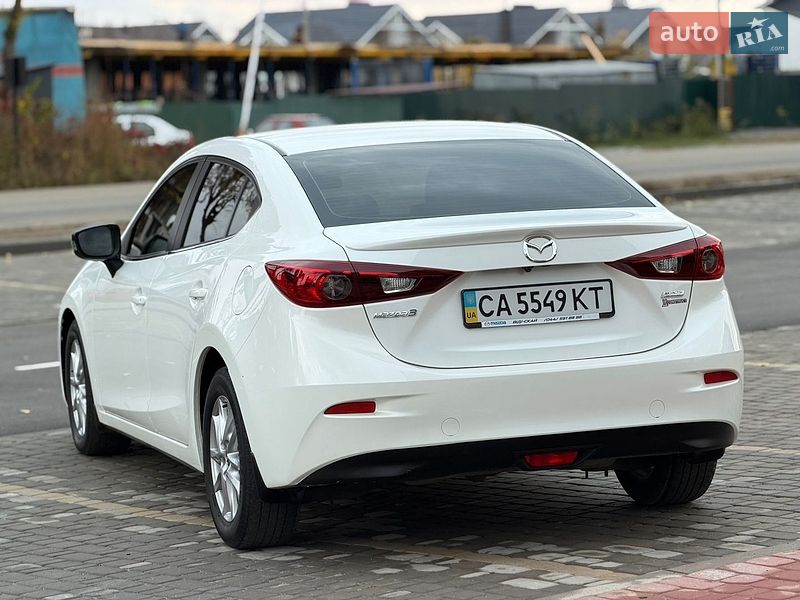 Седан Mazda 3 2014 в Виннице