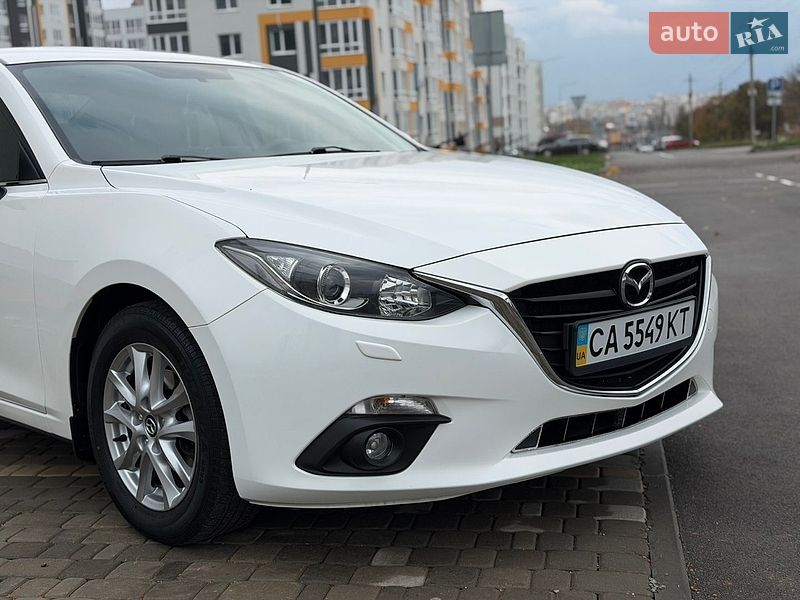 Седан Mazda 3 2014 в Виннице