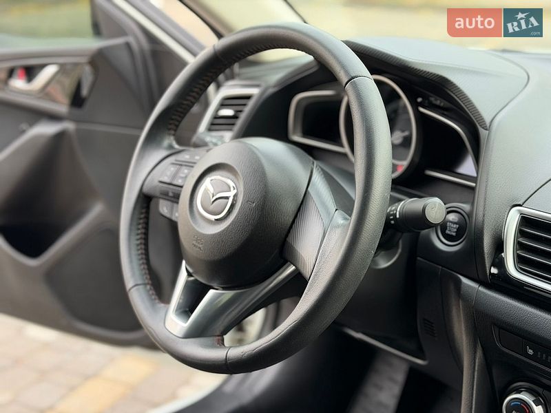 Седан Mazda 3 2014 в Виннице