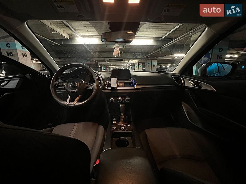 Хэтчбек Mazda 3 2018 в Львове