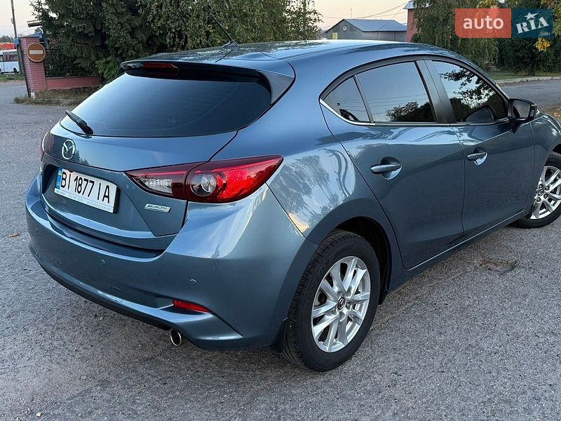 Хэтчбек Mazda 3 2015 в Полтаве
