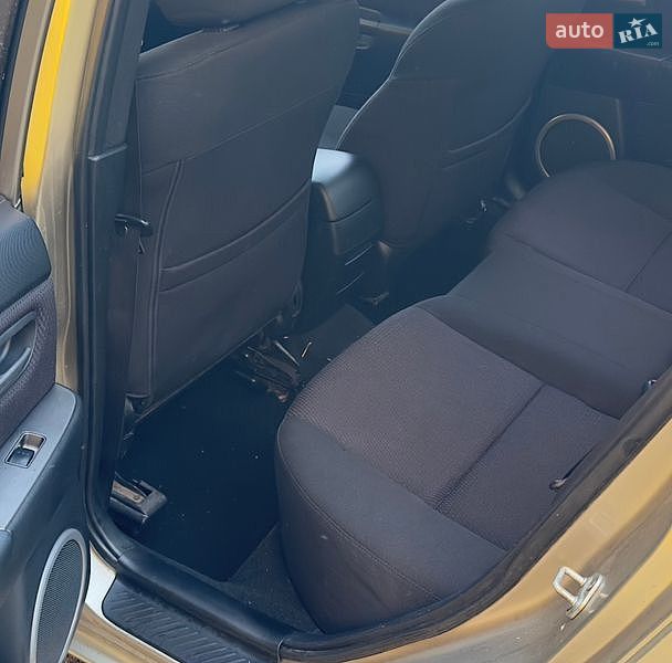Седан Mazda 3 2006 в Луцьку